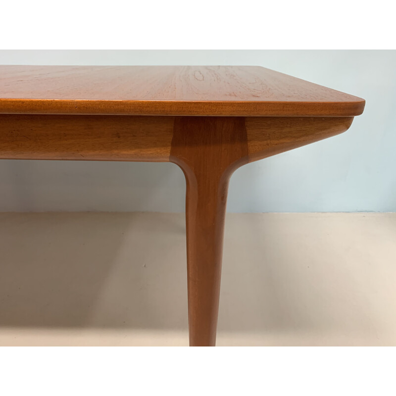 Vintage McIntosh dining table, 1960