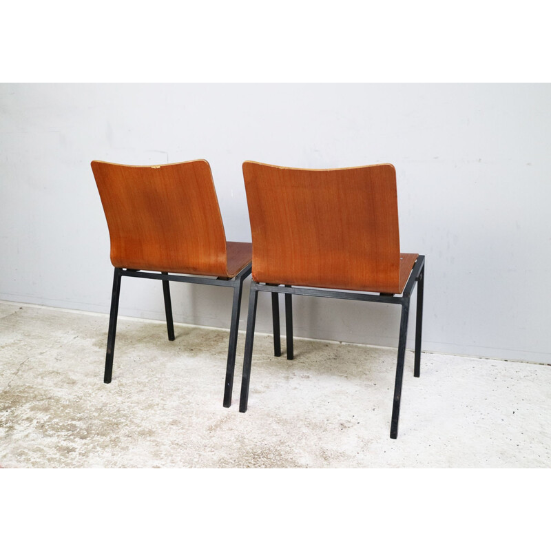 Ensemble de 4 chaises vintage empilables en bois,  1960