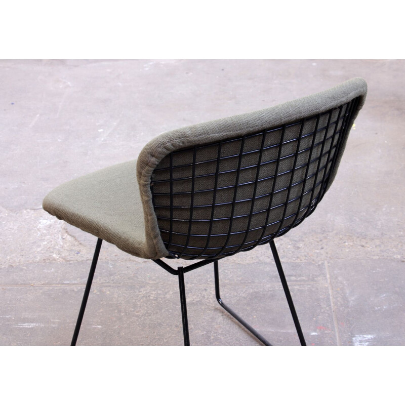 Chaise vintage en tissu kaki et acier de Harry Bertoia par Knoll