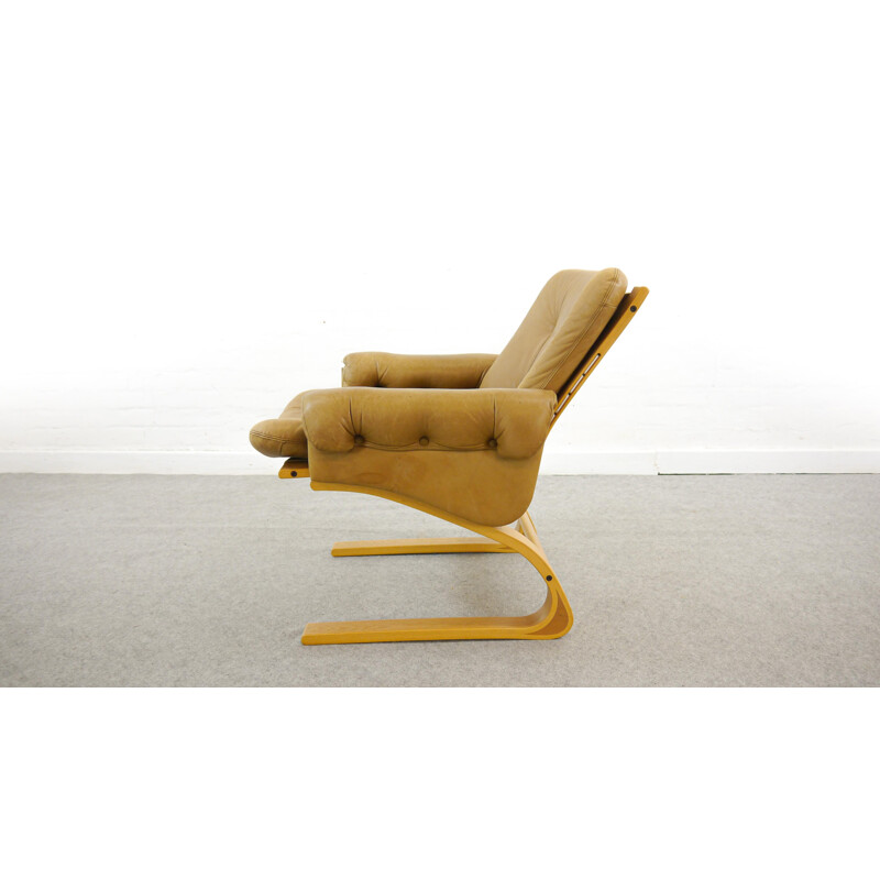 Sillón Kengu vintage de cuero marrón de Solheim para Rykken, Noruega, 1970