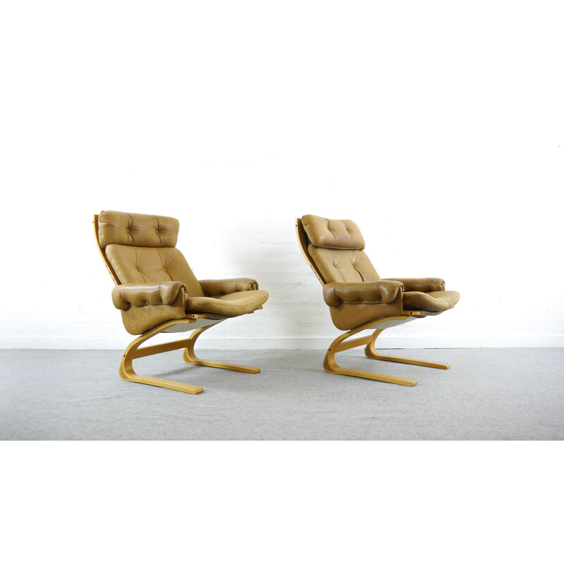 Set of 2 vintage Kengu armchairs in brown leather by Solheim from Rykken, Norway, 1970s