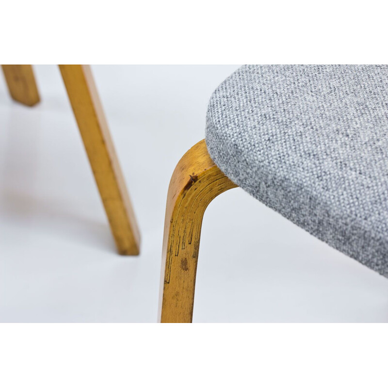 Pair of vintage Model 69 Chairs by Alvar Aalto