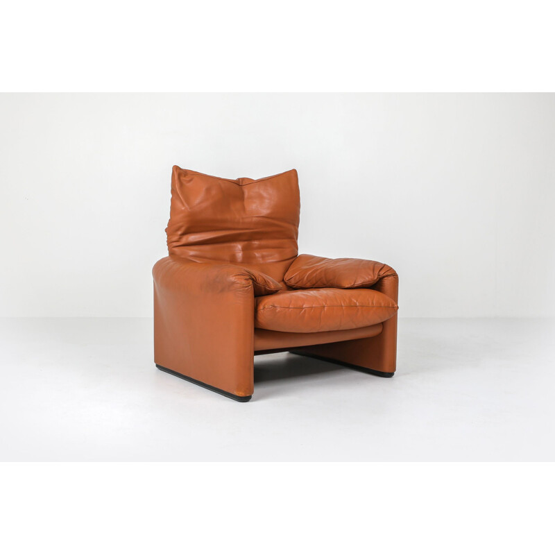 Vintage Maralunga cognac leather club chairs by Vico Magistretti for Cassina, 1974