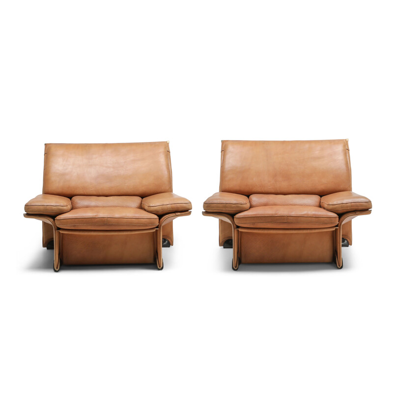 Pair of vintage armchairs in camel leather by Titiana Ammannati and Giampiero Vitelli for Brunati, 1970