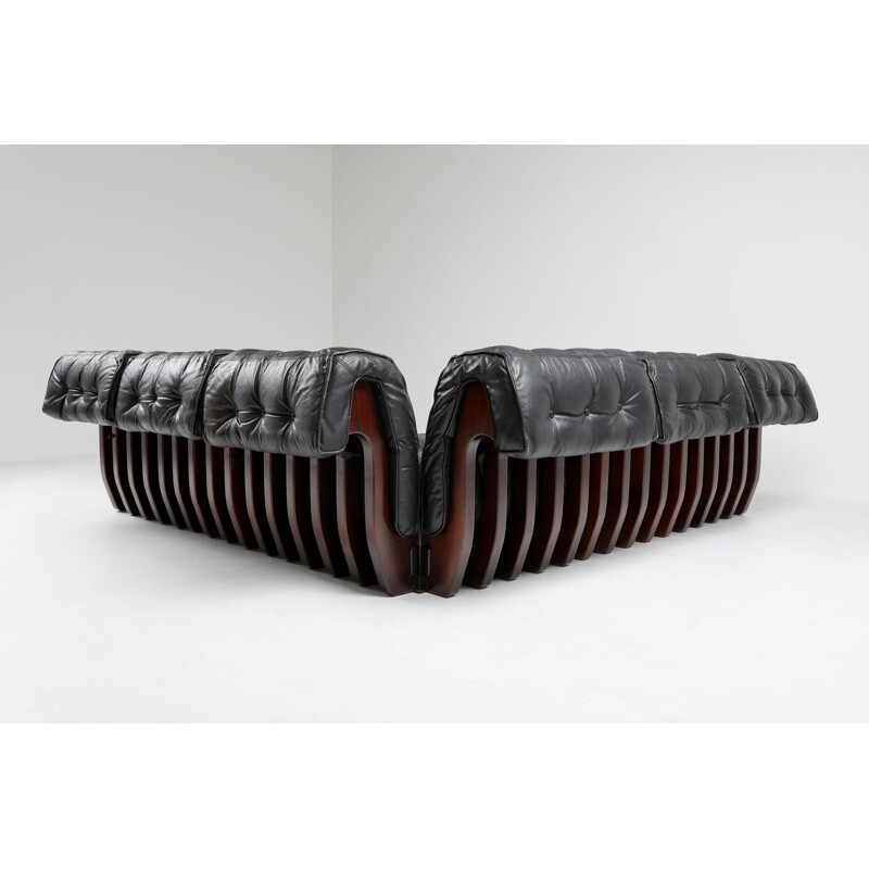 Canapé vintage en cuir noir et acajou par Frigerio Sectional 1970