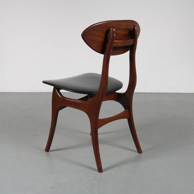 Set of 6 dining chairs  designed by Louis van Teeffelen, manufactured by WéBé in the Netherlands 1950