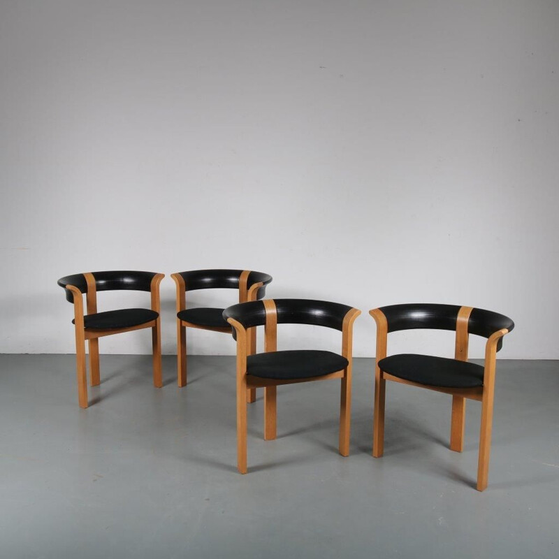 Set of 4 vintage model 4451 dining chairs designed by Rud Thygesen and Johnny Sorensen, for Magnus Olesen 1970