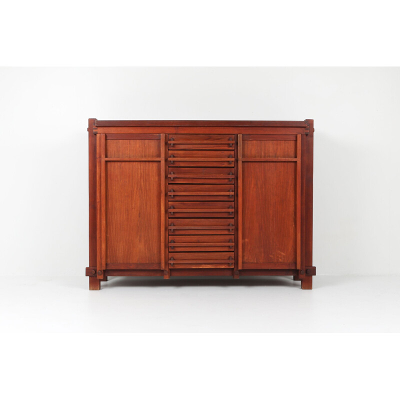 Armoire vintage en orme massif vers 1960