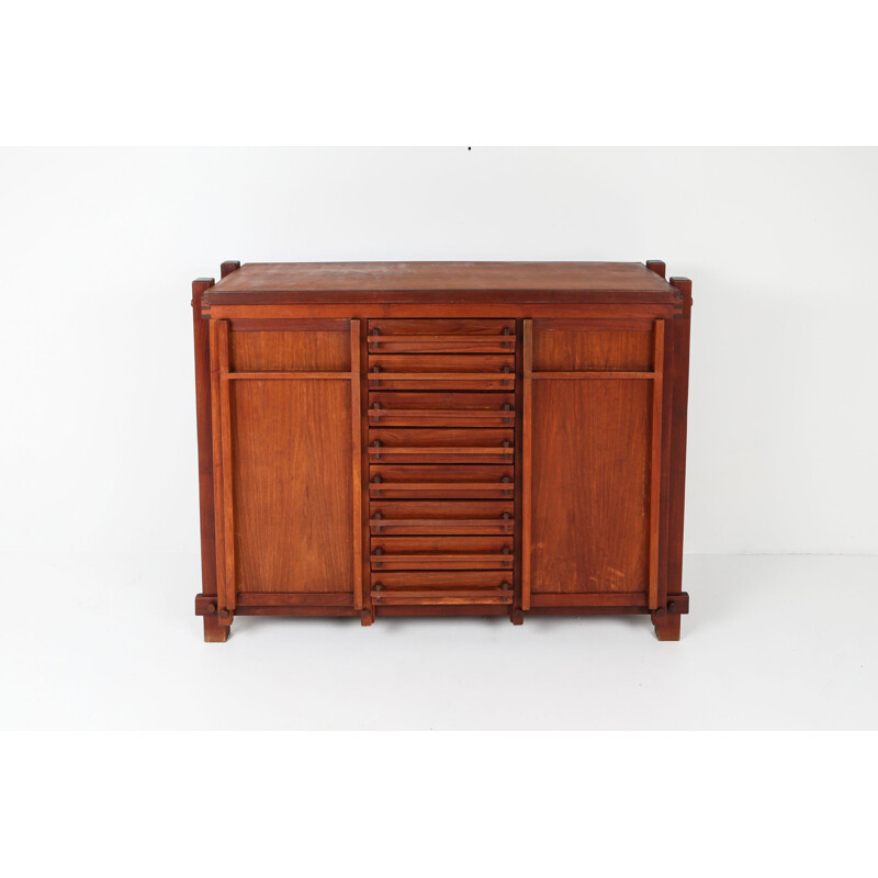 Armoire vintage en orme massif vers 1960