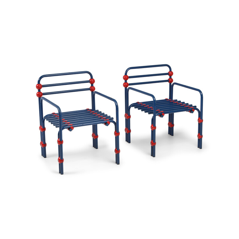 Pair of vintage armchairs in red and blue 1980