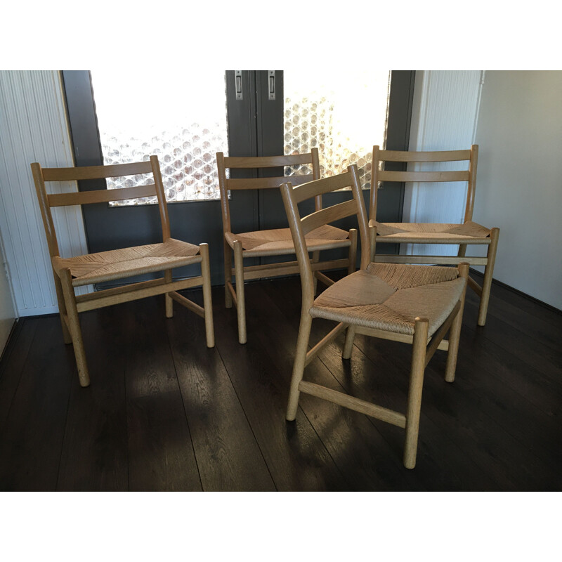 Set of 4 oak vintage dining chairs by Hans J. Wegner for Carl Hansen & Søn, 1970s