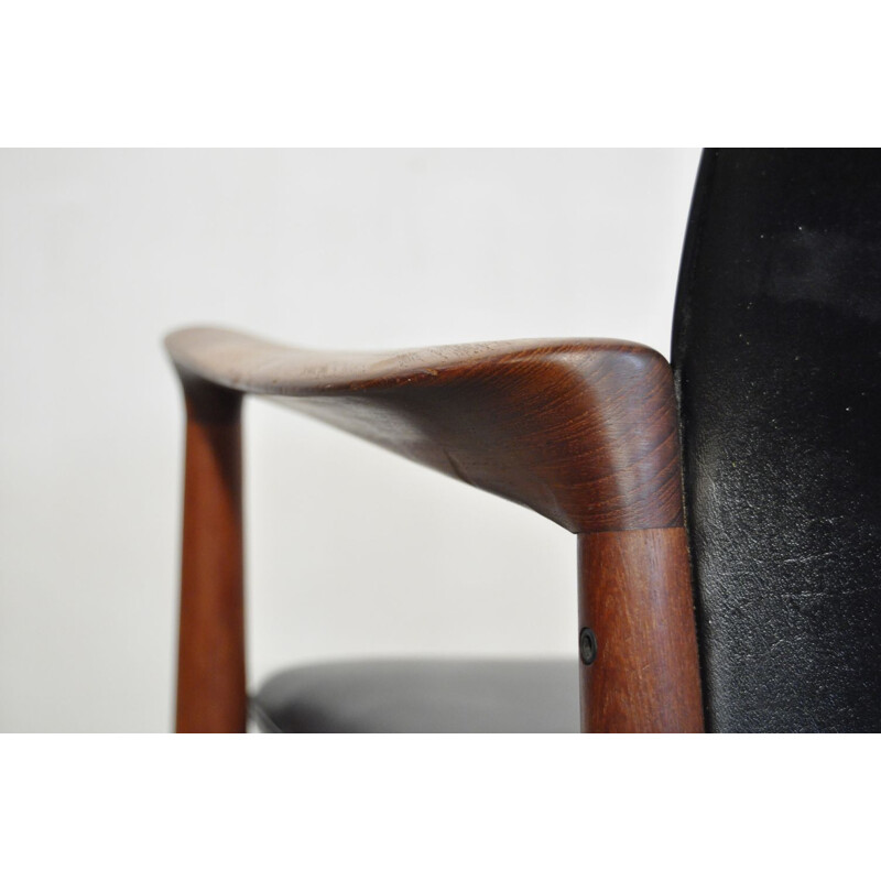 Danish teak and black leather vintage armchair by Grete Jalk for Glostrup Mobelfabrik, 1960s