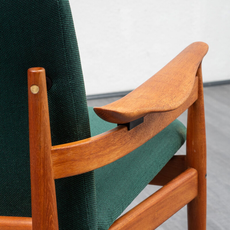 Vintage danish armchair by Finn Juhl, model FD192, professionally restored 1960