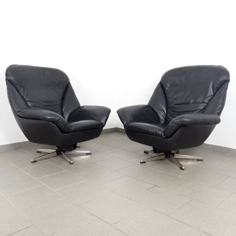 Pair of vintage black leather armchairs by Peem, 1970