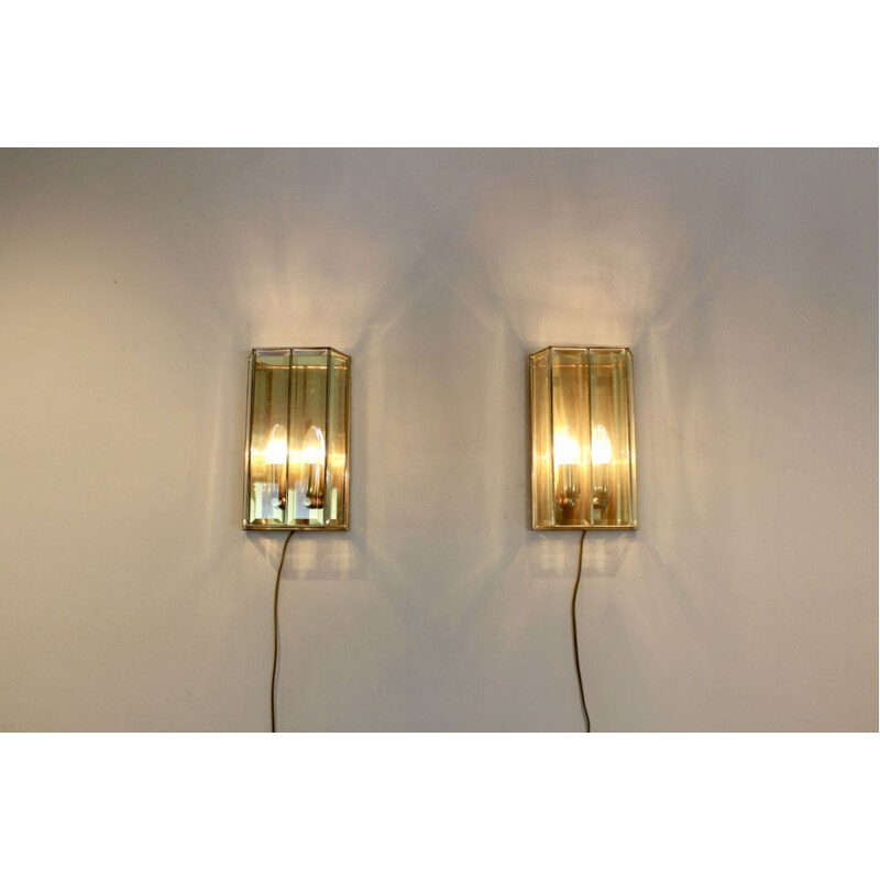 Coppia di lampade da parete vintage in vetro e ottone, Francia