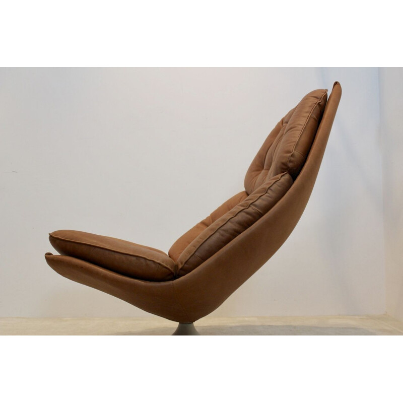 Vintage Artifort F588 Swivel Chair in Cognac Leather by Geoffrey Harcourt, 1960s