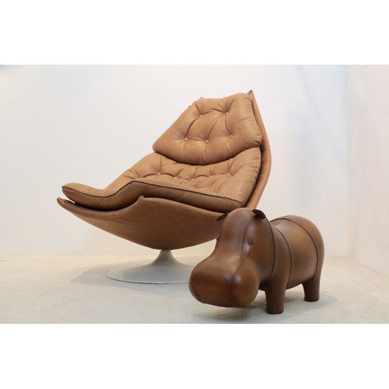 Vintage Artifort F588 Swivel Chair in Cognac Leather by Geoffrey Harcourt, 1960s