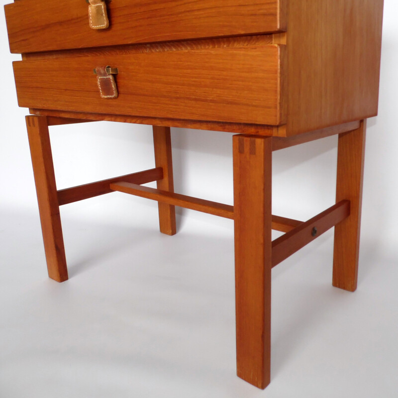 Vintage Scandinavian chest of drawers with leather handles 1970