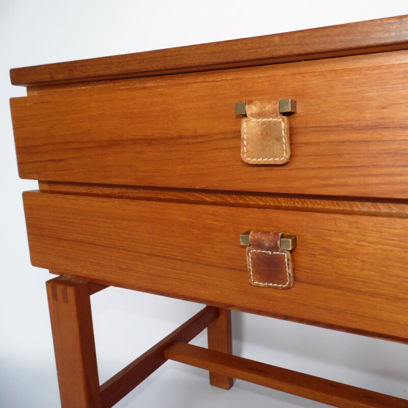 Vintage Scandinavian chest of drawers with leather handles 1970