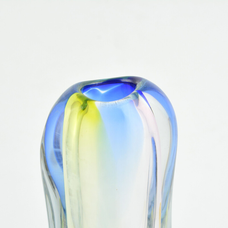 Vase en verre vintage par Hana Machovska pour Novy Bor, 1960