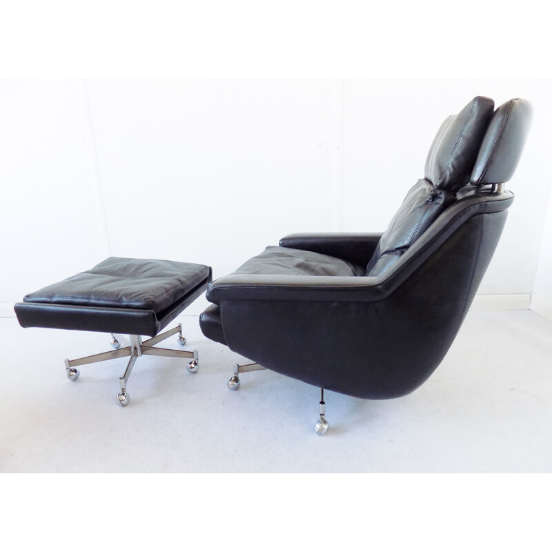 Vintage leather armchair model 802 with ottoman by Werner Langenfeld for ESA, 1960s