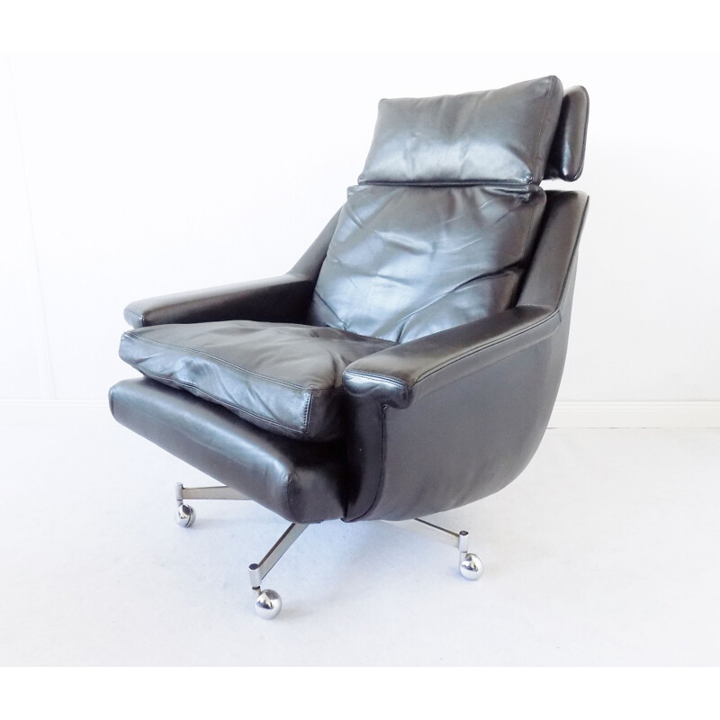 Vintage leather armchair model 802 with ottoman by Werner Langenfeld for ESA, 1960s