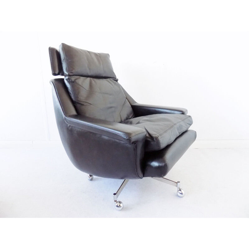 Vintage leather armchair model 802 with ottoman by Werner Langenfeld for ESA, 1960s