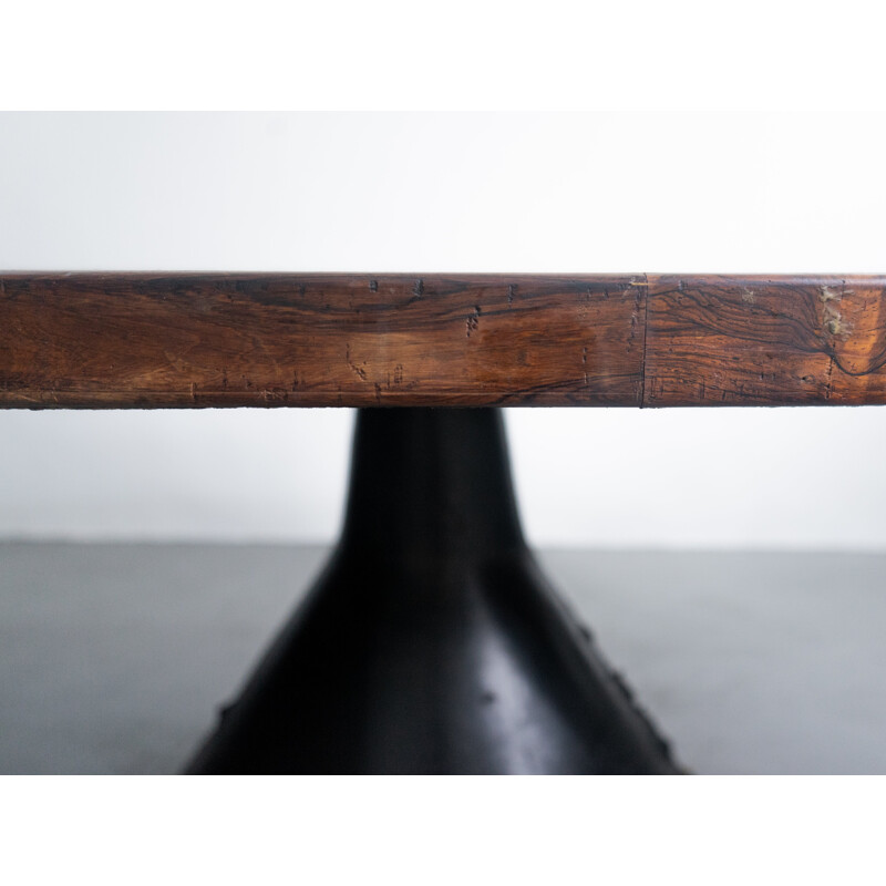 Vintage "Guanabara" rosewood dining table by Jorge Zalszupin