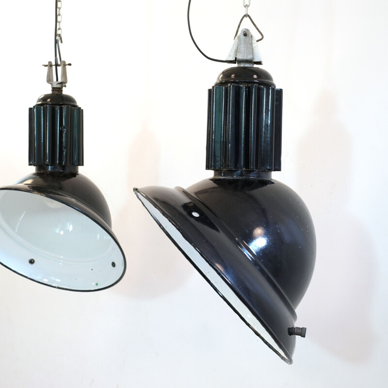 Set of 2 vintage black industrial pendant lights, 1960s