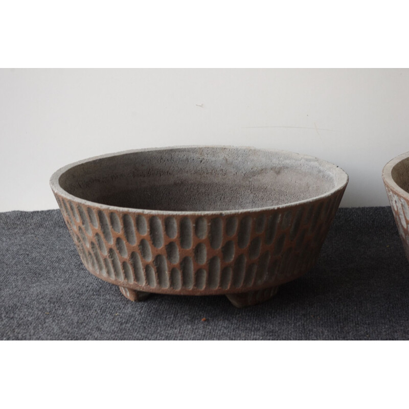 Set of 2 vintage concrete planters, 1970s