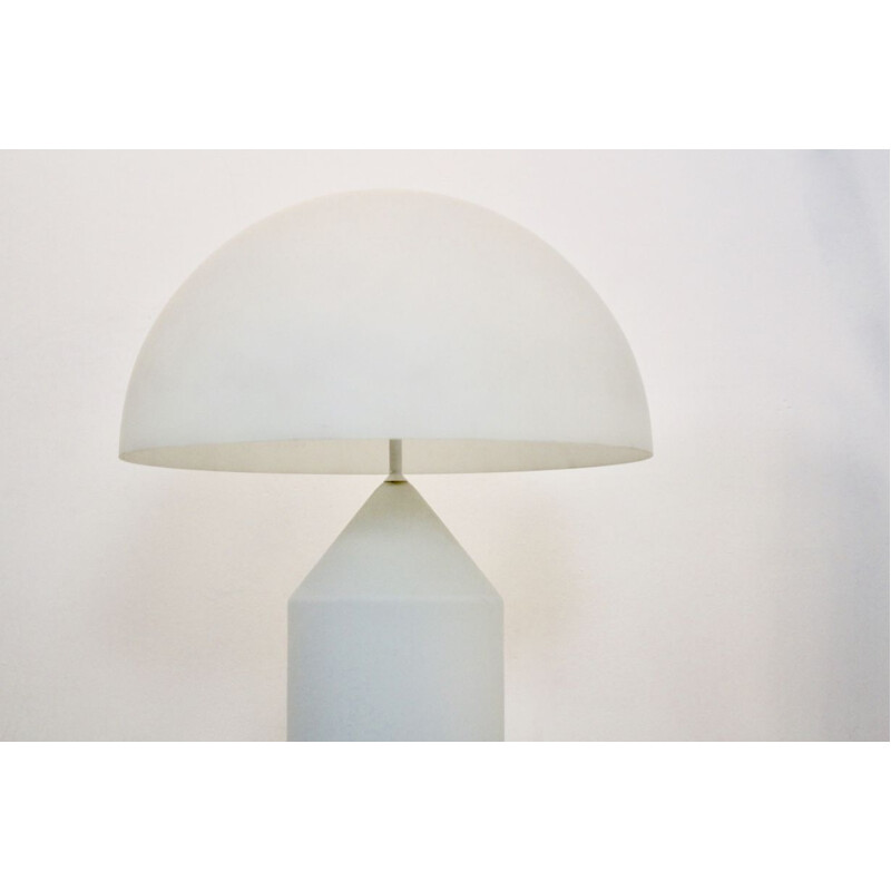 Grande lampe de table vintage Atollo en verre blanc par Vico Magistretti pour Oluce, Italie, 1960