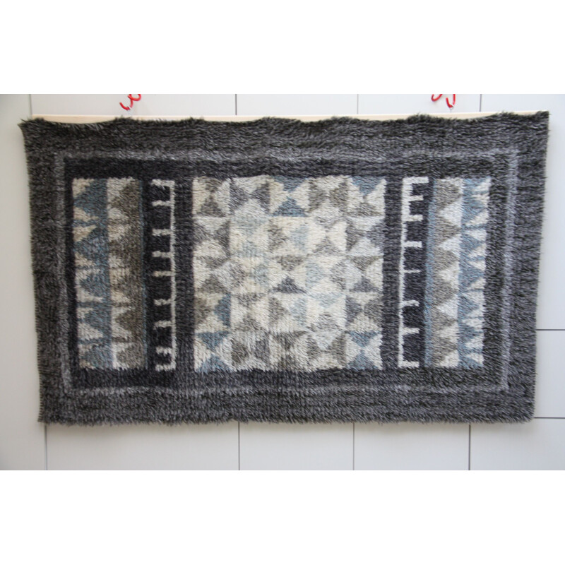 VINTAGE Handmade rya carpet in grey & cream white tones. Sweden 1960s