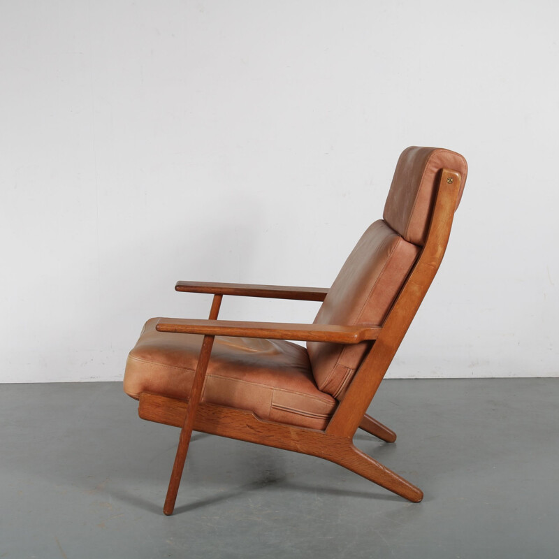 Chaise longue en chêne vintage conçue par Hans J. Wegner, fabriquée par Getama 1950