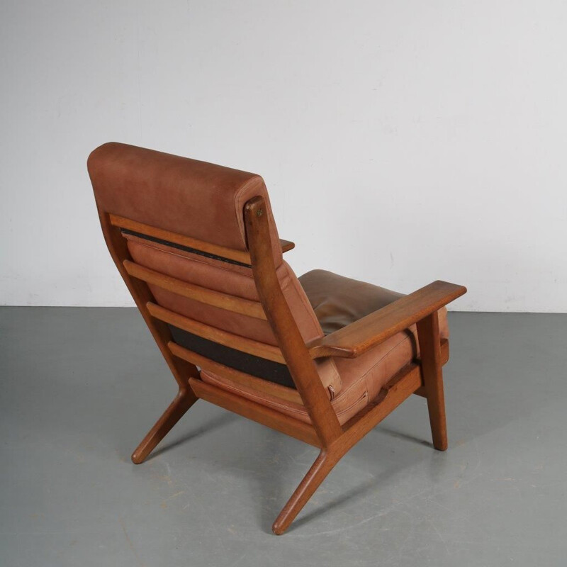 Vintage oak lounge chair  designed by Hans J. Wegner, manufactured by Getama 1950