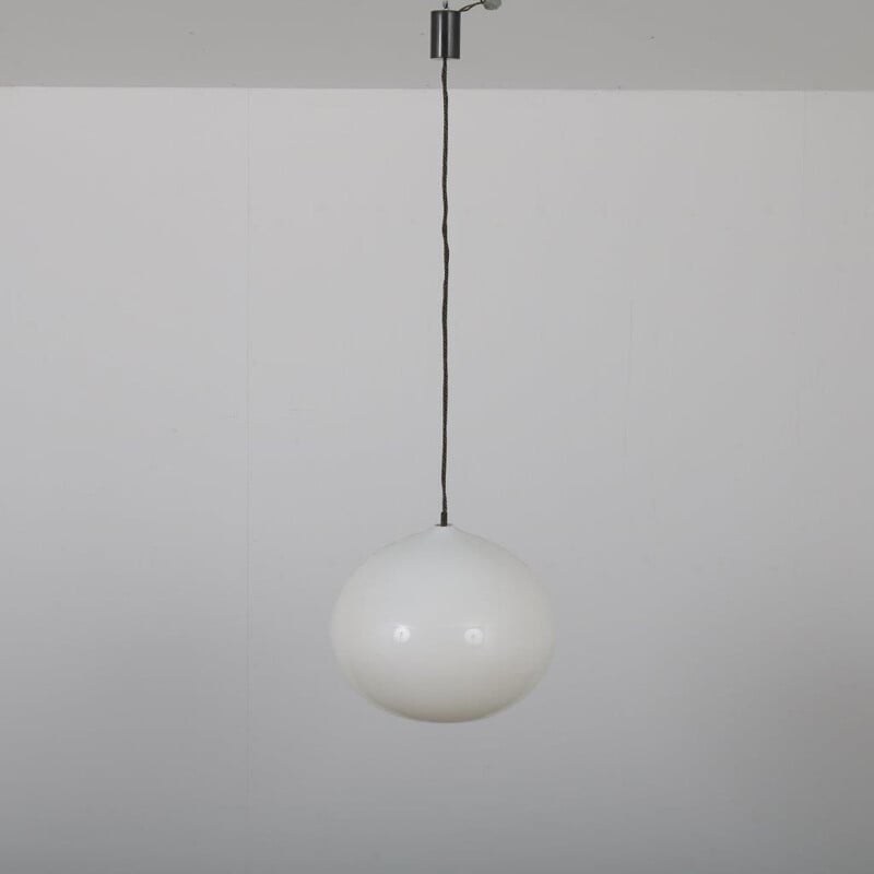 Vintage white glass hanging lamp designed by Alessandro Pianon, manufactured by Vistosi 1960