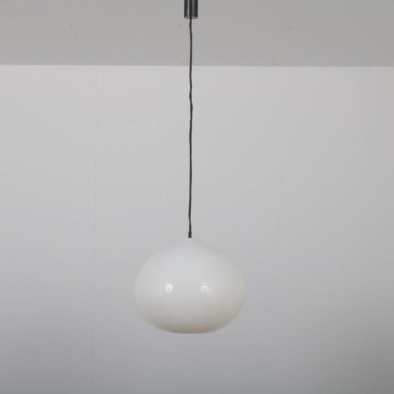 Vintage white glass hanging lamp designed by Alessandro Pianon, manufactured by Vistosi 1960