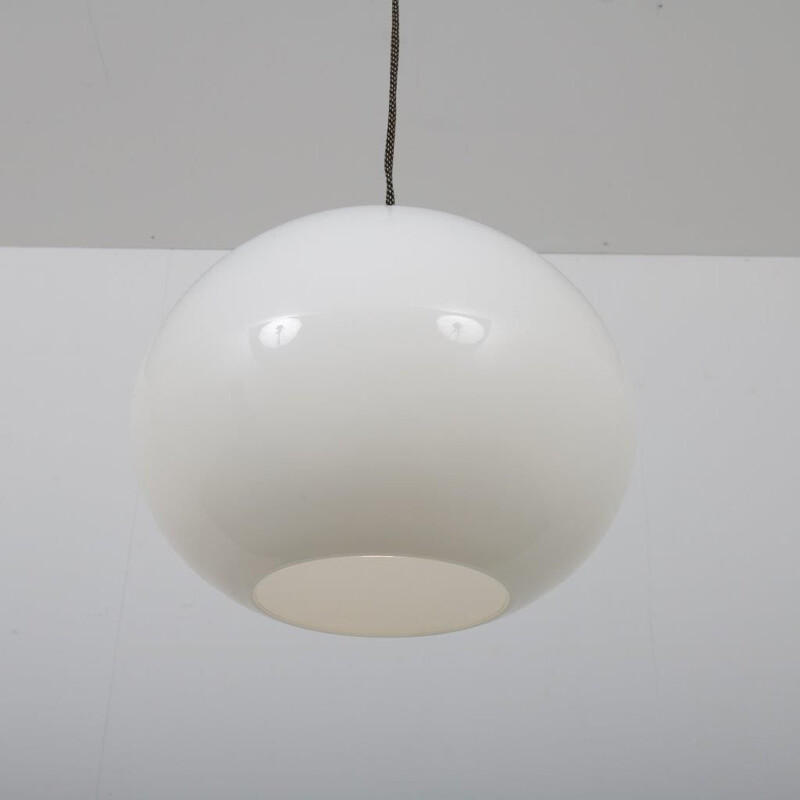 Suspension en verre blanc vintage conçue par Alessandro Pianon, fabriquée par Vistosi 1960