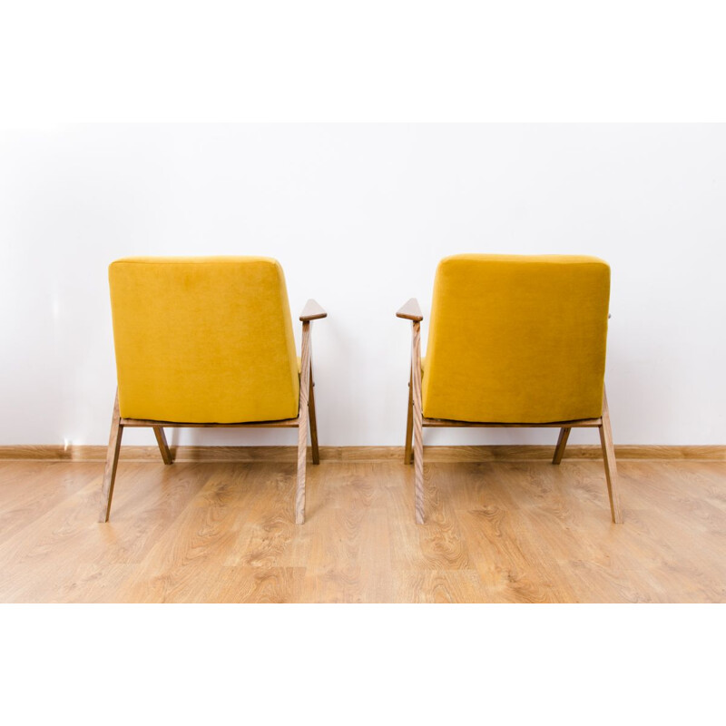 Pair of Type 300-177 "Bunny" yellow armchairs 1970