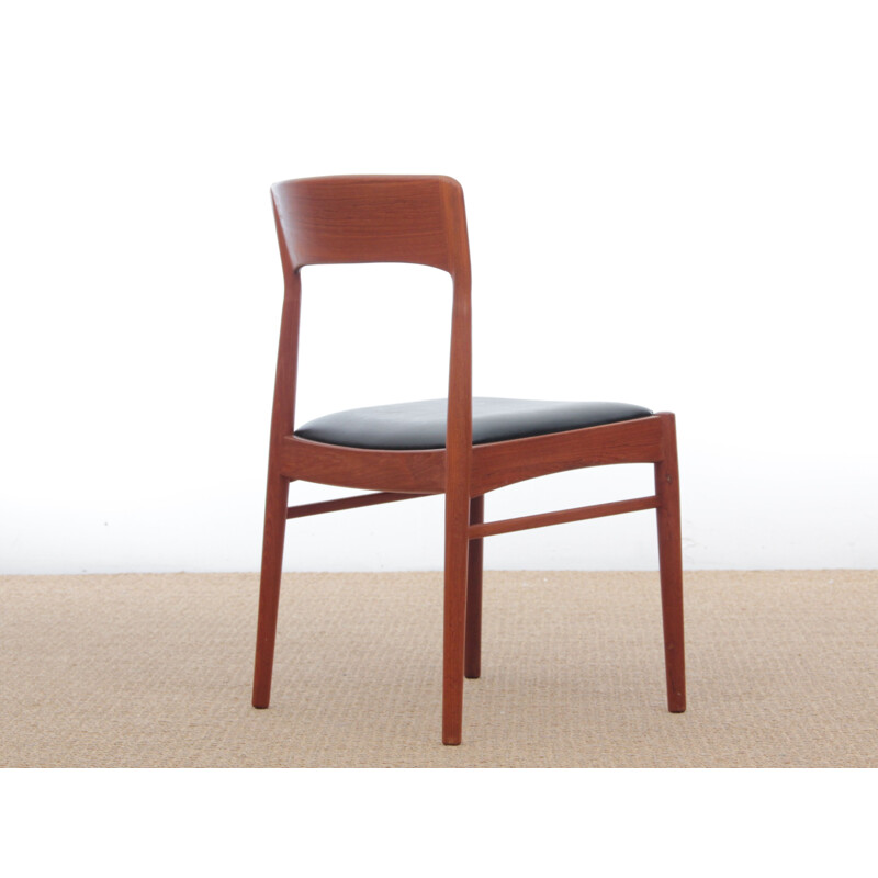 Set of 4 vintage chairs model 26 in teak, Henning KJAERNULF