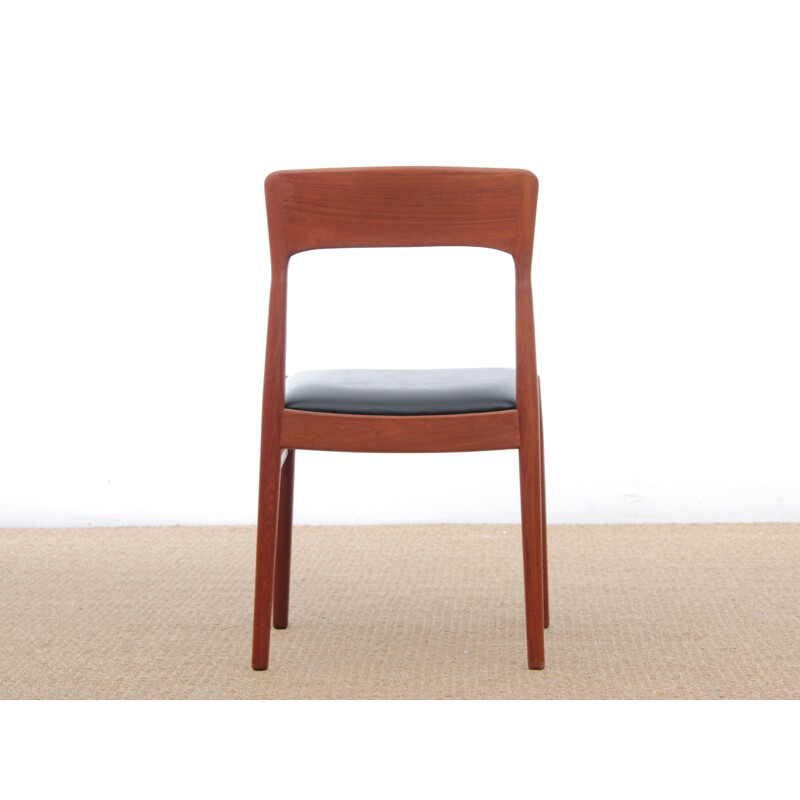 Set of 4 vintage chairs model 26 in teak, Henning KJAERNULF