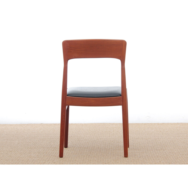 Suite de 4 chaises vintage modèle 26 en teck, Henning KJAERNULF