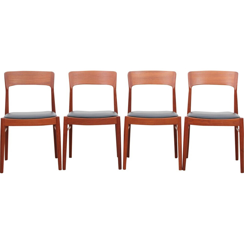 Set of 4 vintage chairs model 26 in teak, Henning KJAERNULF