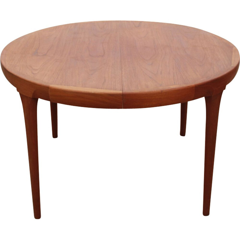 Vintage round teak dining table from Ib Kofod-Larsen for Faarup Møblelfabrick