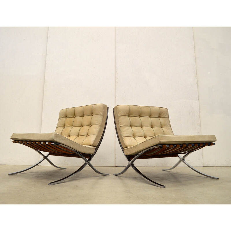 Set of 2 vintage Barcelona armchairs by Mies van der Rohe for Knoll International, 1960s