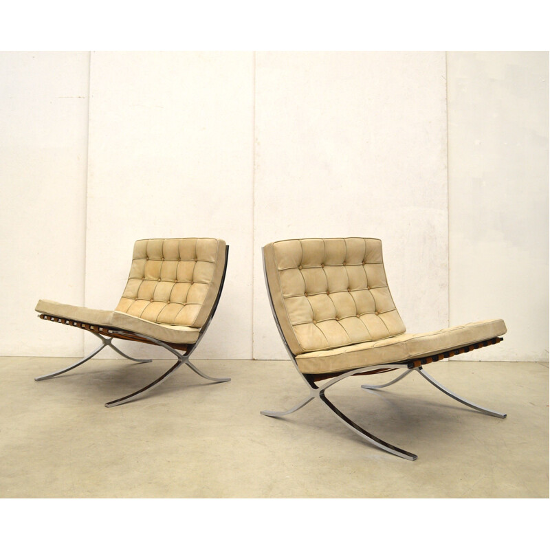 Set of 2 vintage Barcelona armchairs by Mies van der Rohe for Knoll International, 1960s