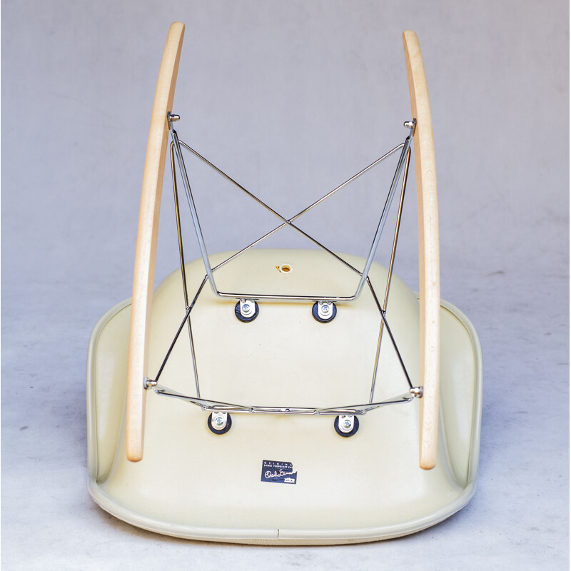 Chaise à bascule vintage "RAR" de Charles et Ray Eames pour Herman Miller