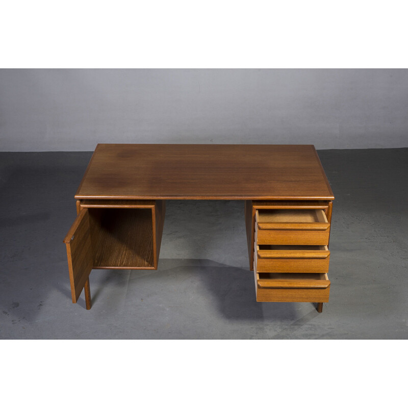 Danish teak vintage desk by GV Gasviga for GV Møbler, 1960s