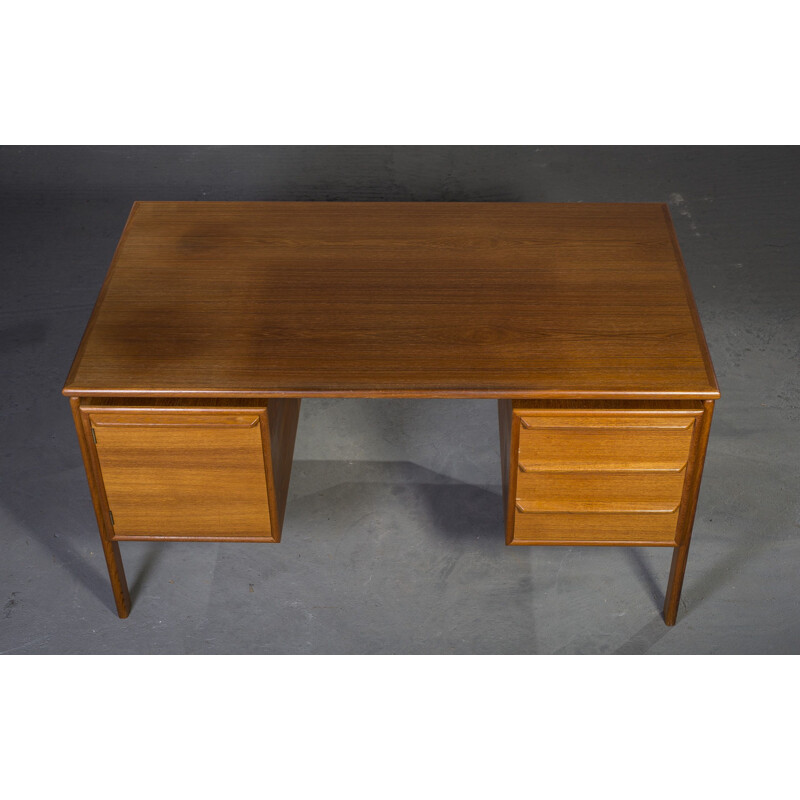 Danish teak vintage desk by GV Gasviga for GV Møbler, 1960s