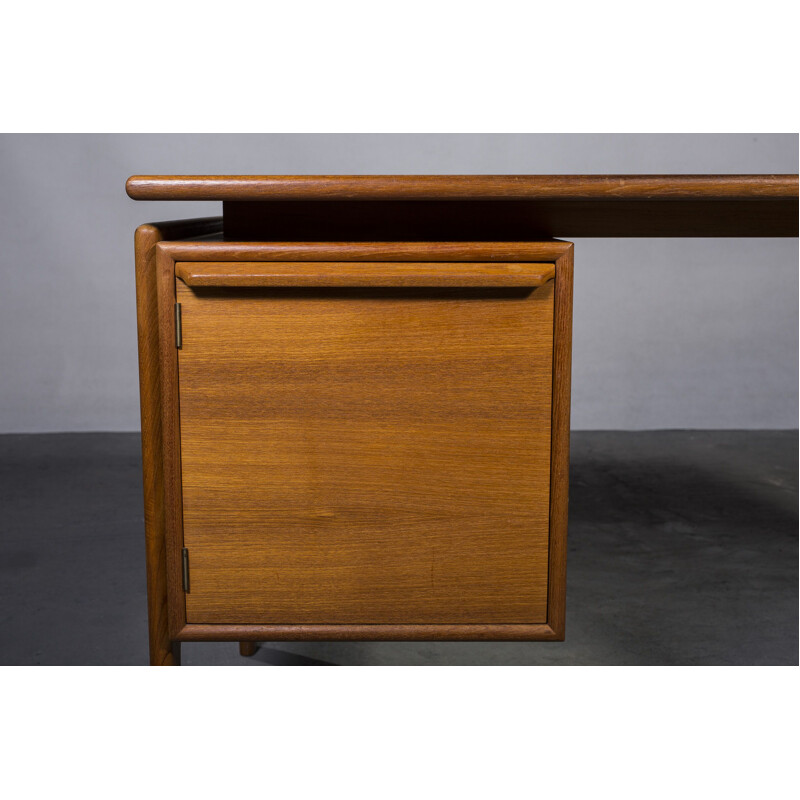 Danish teak vintage desk by GV Gasviga for GV Møbler, 1960s