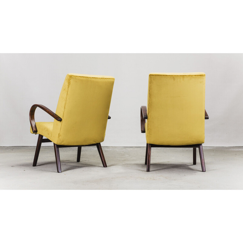 Ensemble de 2 fauteuils vintage en hêtre par Jaroslav Smidek pour TON, 1960